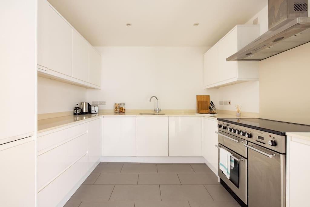 לונדון Wild Roses Serviced Apartments - Borough מראה חיצוני תמונה