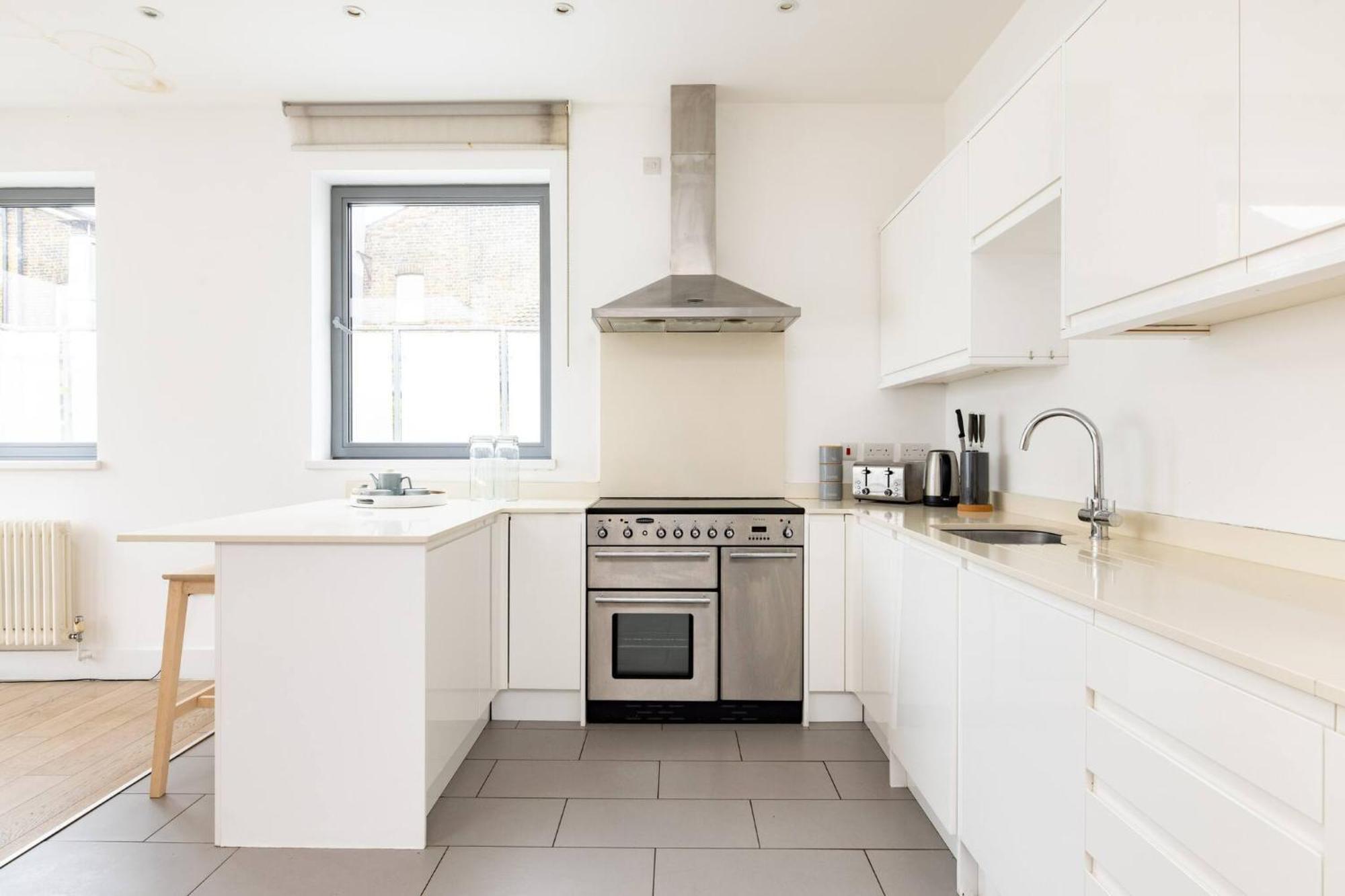 לונדון Wild Roses Serviced Apartments - Borough מראה חיצוני תמונה