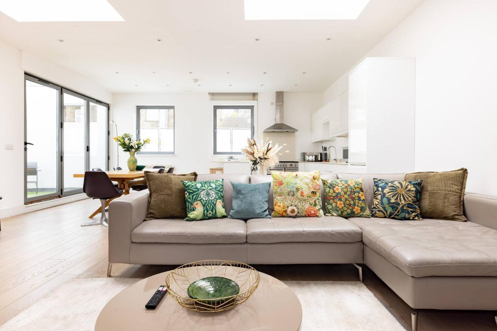 לונדון Wild Roses Serviced Apartments - Borough מראה חיצוני תמונה