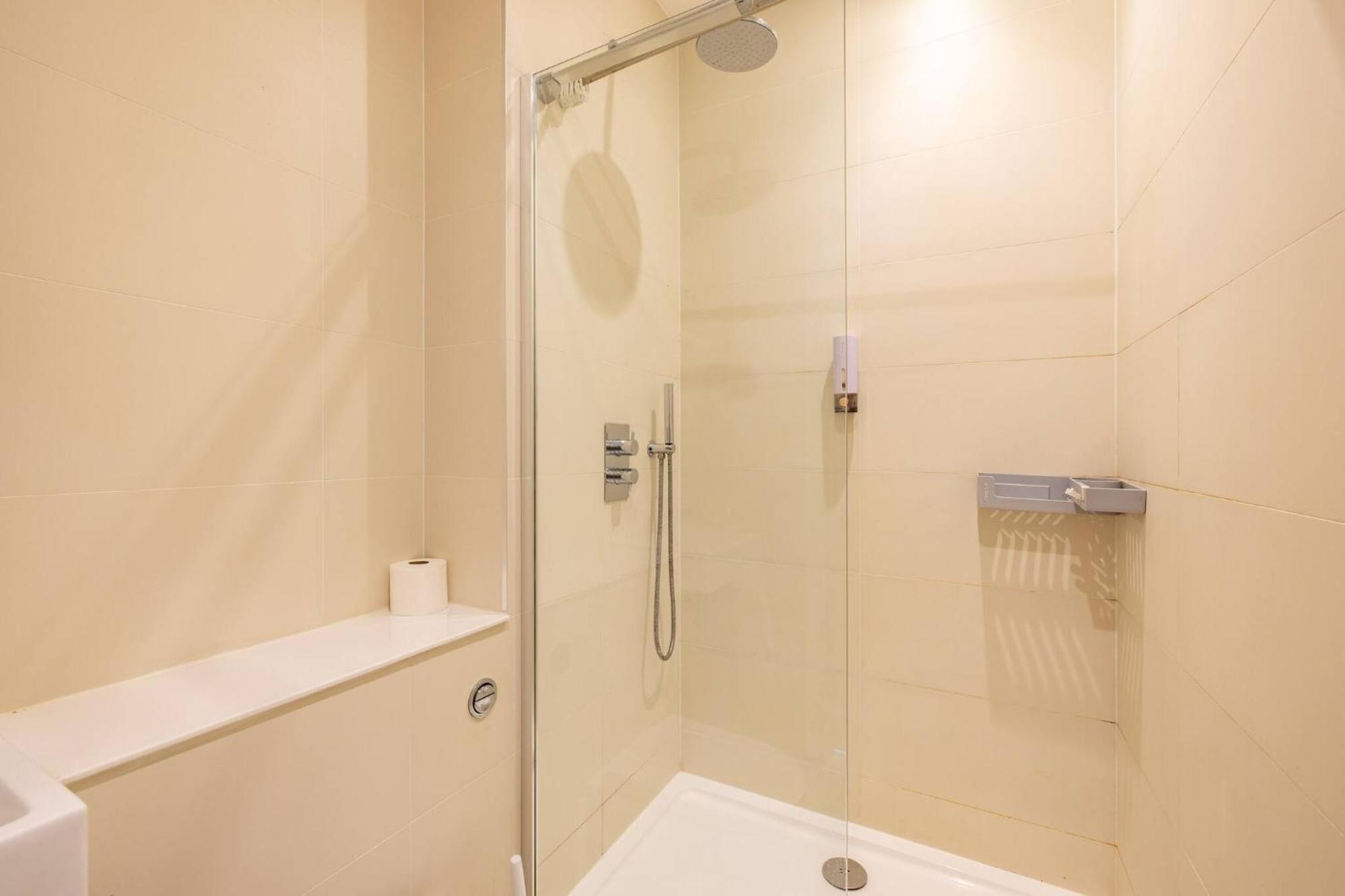 לונדון Wild Roses Serviced Apartments - Borough מראה חיצוני תמונה